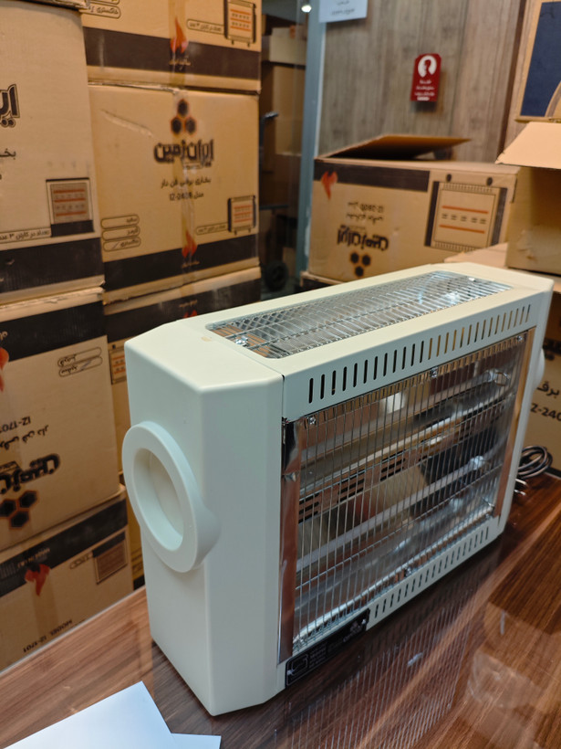 بخاری برقی ۴ شعله فن دار ایران زمین مدل IZ-2800
