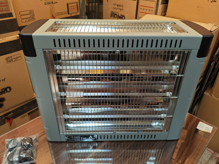 بخاری برقی فن دار ۵ شعله ایران زمین مدل IZ-2803